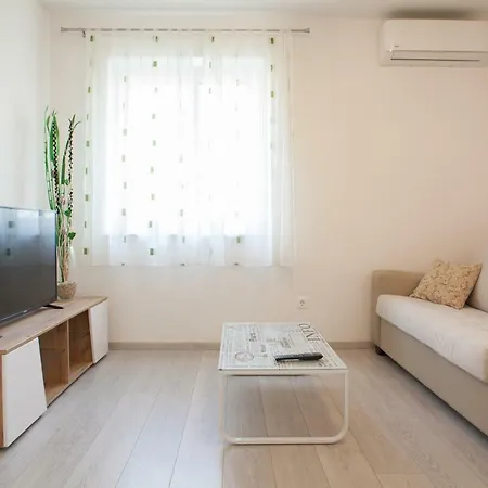 Turtle Gardens Apartament Makarska