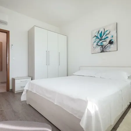 Turtle Gardens Apartament
